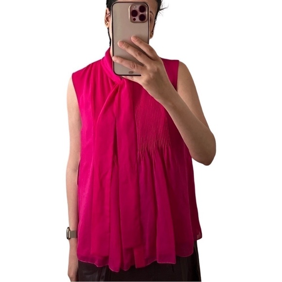 NWT DIANE VON FURSTENBERG Silk Sleeveless Sheer Hot Pink Blouse Size 12 - Picture 8 of 8